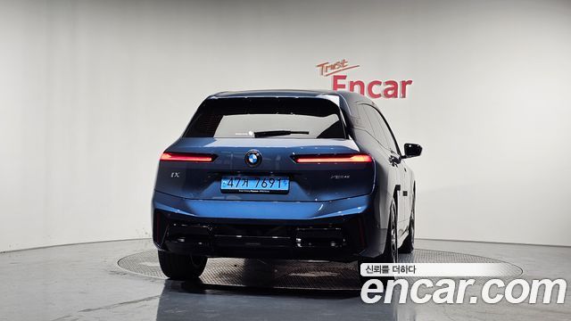 BMW iX из Кореи Encar