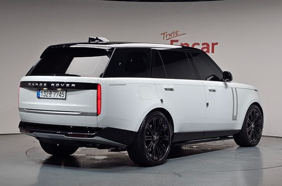 Land Rover Range Rover P530 Autobiography Long Wheel Base — пробег 12 371 км — фото 2 из 5