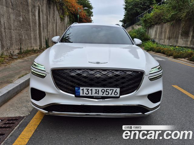 Genesis GV70 2.5T Gasoline 2WD — пробег 4 100 км — фото 1 из 5