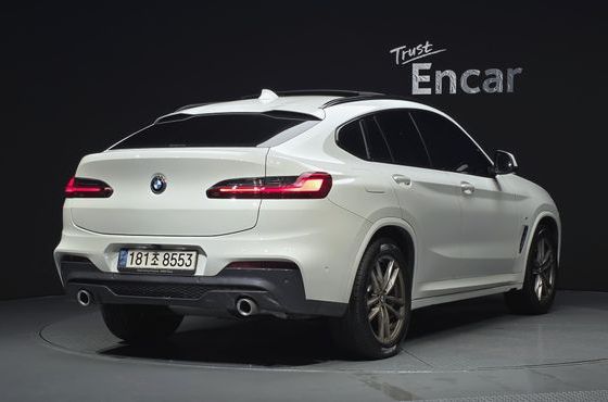BMW X4 xDrive20d M Sport — пробег 137 704 км — фото 2 из 5