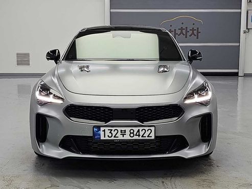 Kia Stinger 3.3 GT AWD Tribute Edition — пробег 55 663 км — фото 2 из 5