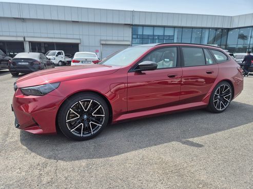 BMW M5 M5 Touring — пробег 2 600 км — фото 3 из 5