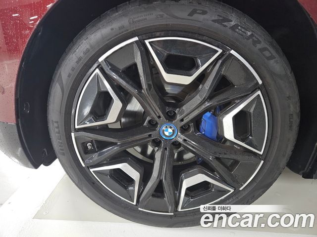 BMW iX из Кореи Encar