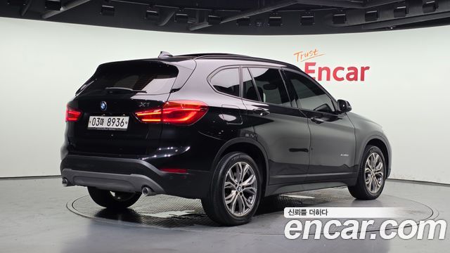 BMW X1 xDrive 20d Joy — пробег 196 798 км — фото 2 из 5