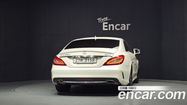 Mercedes-Benz CLS-Class CLS250 d 4MATIC AMG Line — пробег 57 212 км — фото 4 из 5