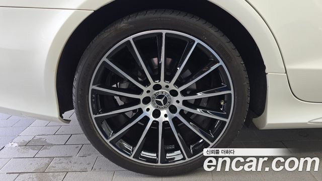 Mercedes-Benz CLS-Class CLS250 d 4MATIC AMG Line — пробег 57 212 км — фото 5 из 5
