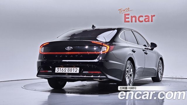 Hyundai Sonata 2.0 Premium Plus — пробег 45 040 км — фото 2 из 5