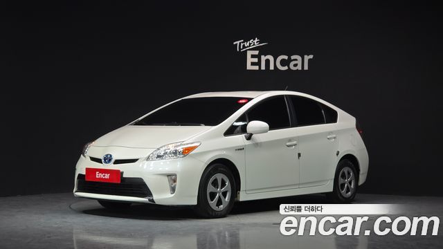 Toyota Prius из Кореи Encar