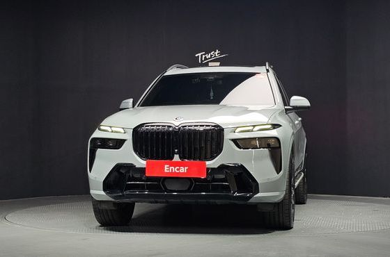 BMW X7 xDrive 40i M Sport 7STR — пробег 18 506 км — фото 3 из 5