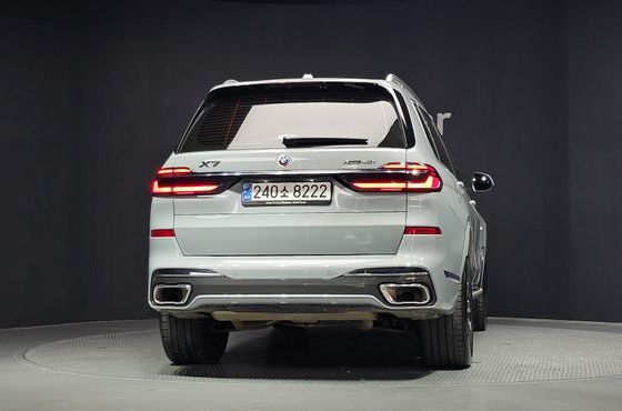 BMW X7 xDrive 40i M Sport 7STR — пробег 18 506 км — фото 4 из 5