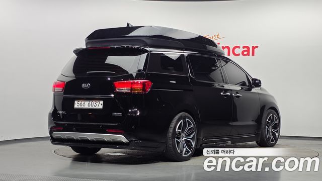 Kia Carnival из Кореи Encar
