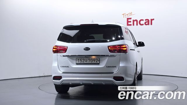 Kia Carnival из Кореи Encar