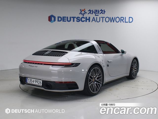 Porsche 911 Targa 4S — пробег 4 525 км — фото 2 из 5