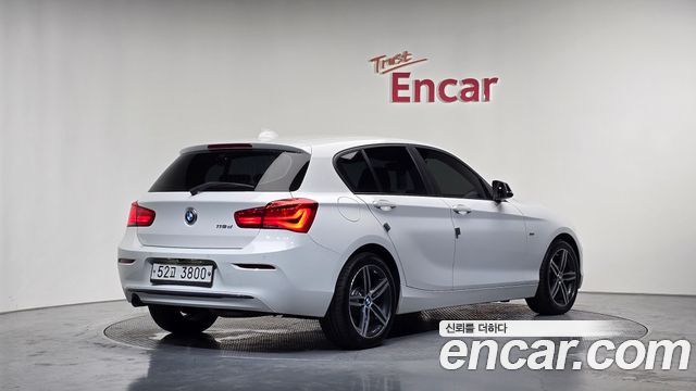 BMW 1-Series 118d Sport 5Door — пробег 90 707 км — фото 2 из 5