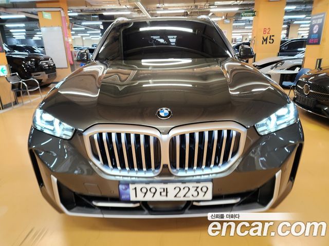 BMW X5 xDrive 40i xLine — пробег 6 500 км — фото 1 из 5