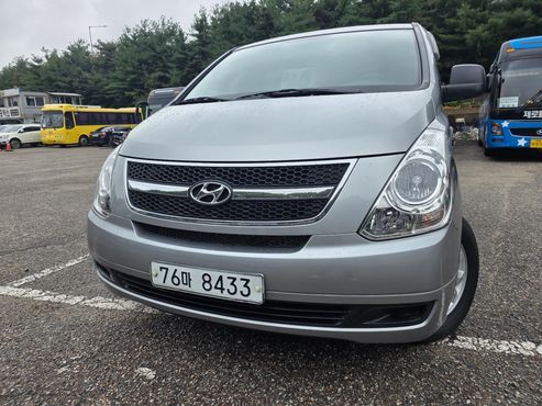Hyundai Starex 12-Seater Wagon CVX Deluxe — пробег 68 877 км — фото 1 из 5