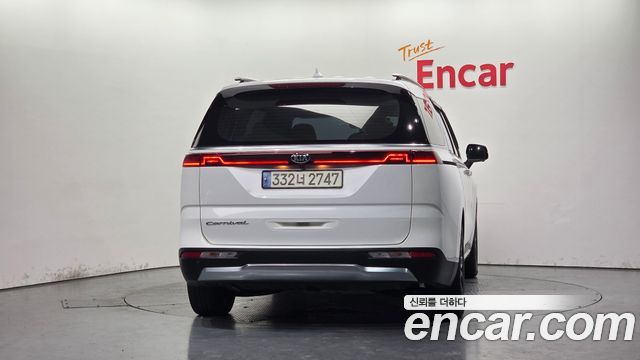 Kia Carnival из Кореи Encar