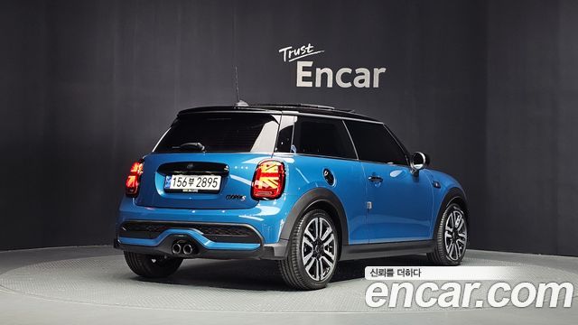 Mini Cooper Classic Third Generation — пробег 12 389 км — фото 2 из 5