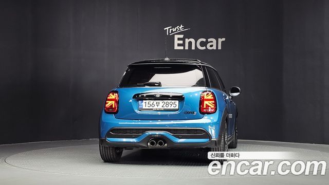 Mini Cooper Classic Third Generation — пробег 12 389 км — фото 4 из 5