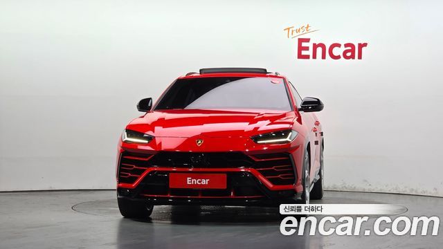Lamborghini Urus 4.0 V8 — пробег 13 289 км — фото 3 из 5