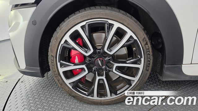 Mini Cooper JCW Launch Pack Third Generation — пробег 33 764 км — фото 5 из 5