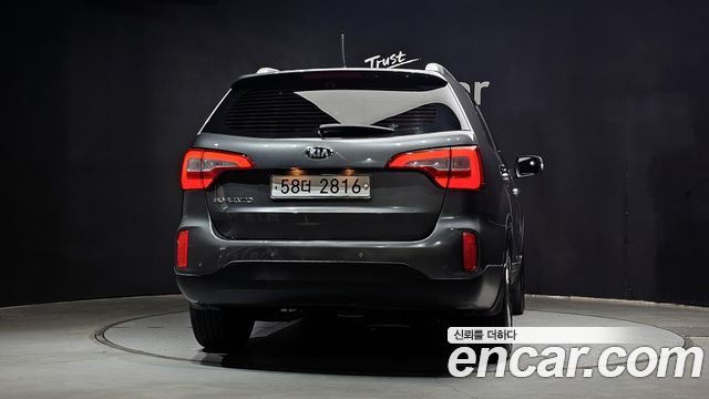 Kia Sorento Diesel 2.0 2WD Prestige — пробег 178 275 км — фото 4 из 5