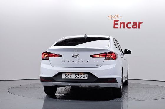 Hyundai AVANTE 1.6 Smart — пробег 135 502 км — фото 4 из 5