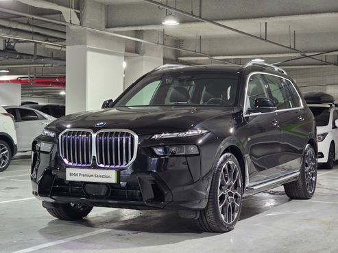 BMW X7 xDrive 40i M Sport 6STR — пробег 7 376 км — фото 1 из 5