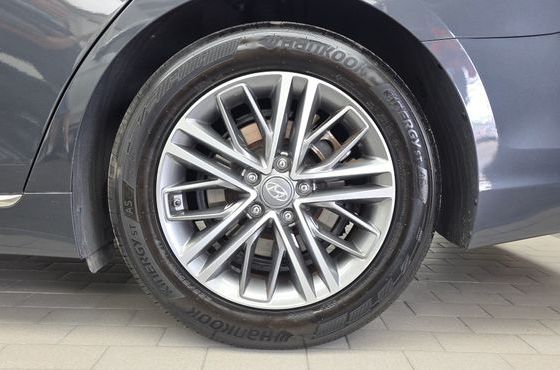 Hyundai Grandeur 2.4 Premium — пробег 107 286 км — фото 5 из 5