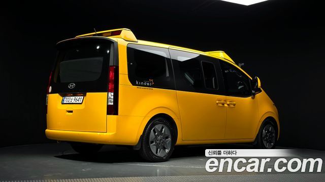 Hyundai Staria из Кореи Encar