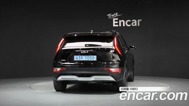 Kia Niro Air — пробег 9 786 км — фото 4 из 5