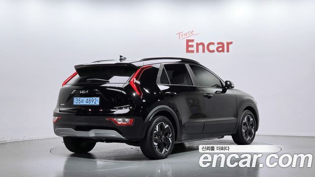 Kia Niro Air — пробег 10 073 км — фото 2 из 5