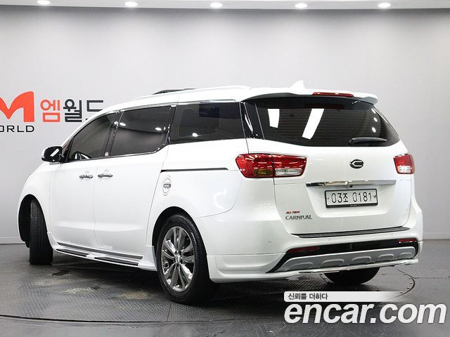 Kia Carnival из Кореи Encar