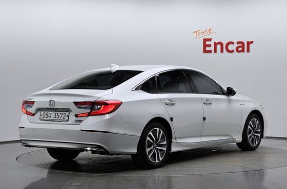 Honda Accord 2.0 Hybrid Touring — пробег 60 415 км — фото 2 из 5