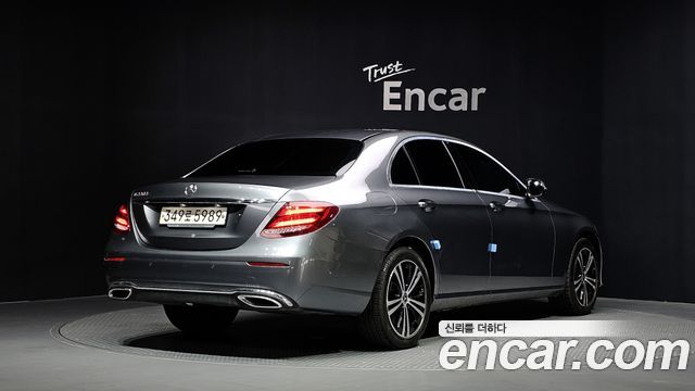 Mercedes-Benz E-Class из Кореи Encar