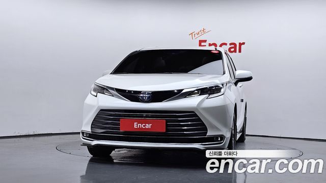 Toyota Sienna 2.5 Hybrid AWD — пробег 134 157 км — фото 3 из 5