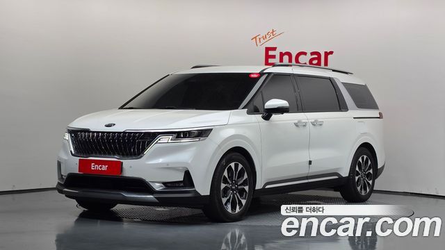 Kia Carnival 9-Seater Noblesse — пробег 123 418 км — фото 1 из 5