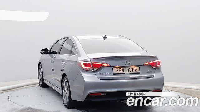 Hyundai Sonata 2.0 Plug-in HEV Permium — пробег 70 904 км — фото 2 из 5