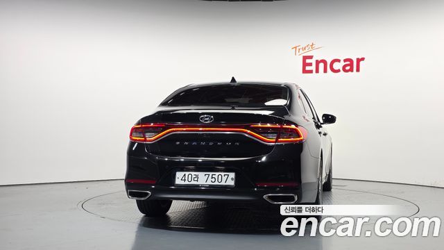 Hyundai Grandeur из Кореи Encar