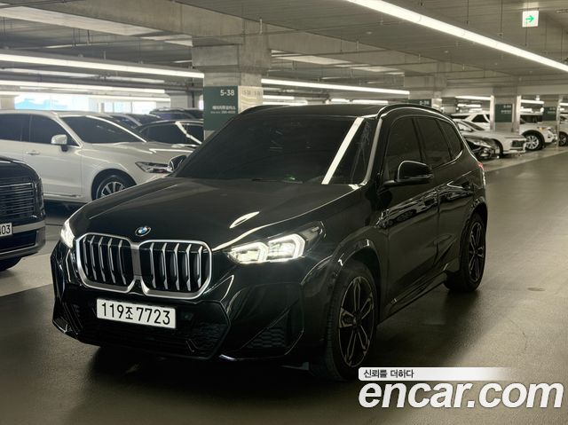 BMW X1 xDrive 20i M Sport — пробег 13 047 км — фото 1 из 5