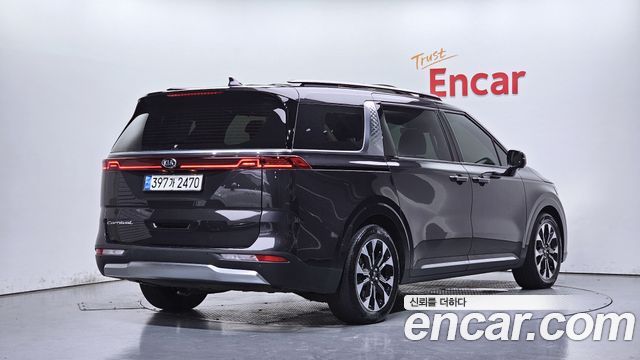 Kia Carnival 9-Seater Signature — пробег 76 933 км — фото 2 из 5