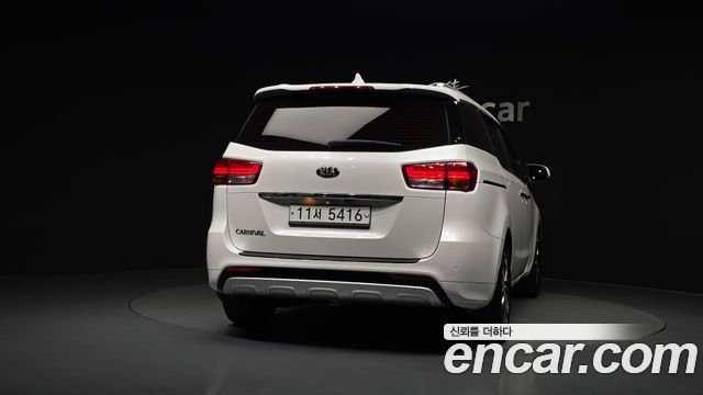 Kia Carnival из Кореи Encar