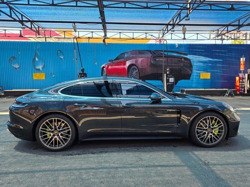Porsche Panamera 2.9 AWD E-Hybrid — пробег 5 000 км — фото 5 из 5