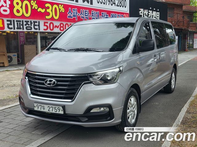 Hyundai Starex Van 3-Seater Smart — пробег 208 984 км — фото 2 из 5