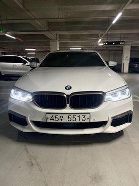 BMW 5-Series 520d M Sport Package Plus — пробег 113 000 км — фото 1 из 5