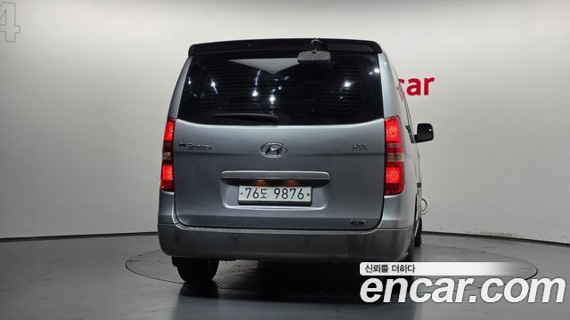 Hyundai Starex 11-Seater Wagon HVX VIP PACK — пробег 114 086 км — фото 4 из 5