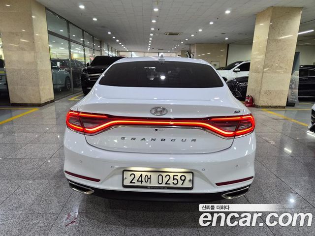 Hyundai Grandeur 3.0 Premium — пробег 62 611 км — фото 4 из 5