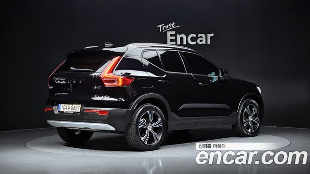 Volvo XC40 B4 Inscription — пробег 40 993 км — фото 2 из 5