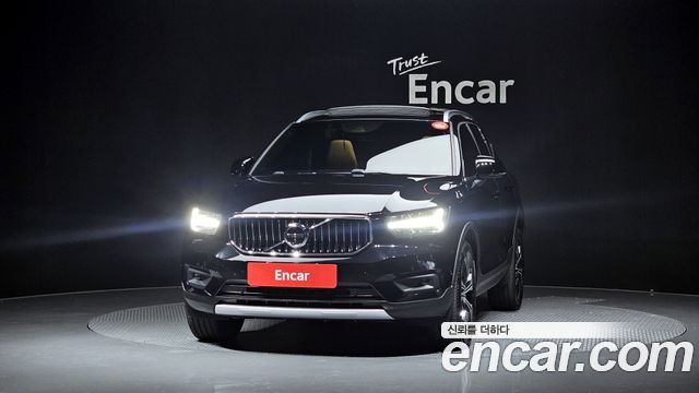 Volvo XC40 B4 Inscription — пробег 40 993 км — фото 3 из 5