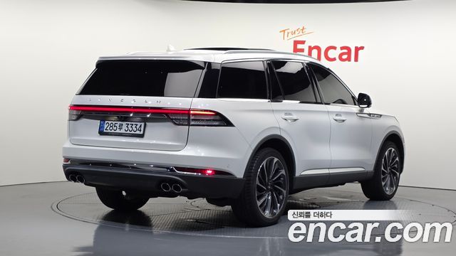 Lincoln Aviator 3.0 Reserve  AWD — пробег 60 053 км — фото 2 из 5
